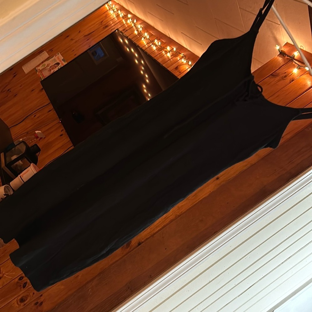 Black aero dress